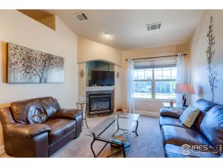 Photo #6: 915978 Listing