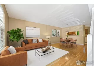 Photo #4: 916027 Listing