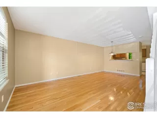 Photo #5: 916027 Listing