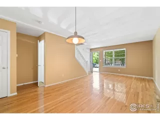 Photo #6: 916027 Listing