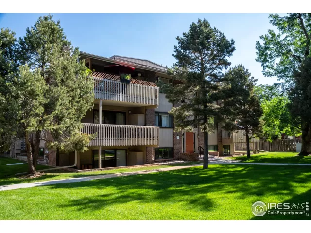 MLS: 916062 Condo For Sale