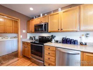 Photo #4: 916117 Listing