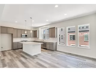 Photo #6: 916199 Listing 