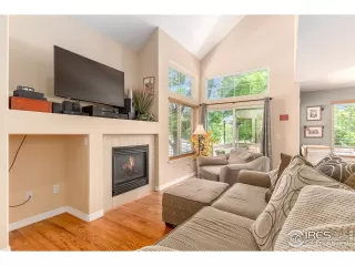 Photo #5: 916226 Listing