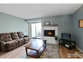 Photo #5: 916233 Listing