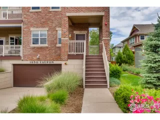 Photo #2: 916277 Listing