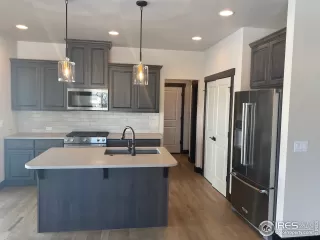 Photo #2: 916296 Listing 