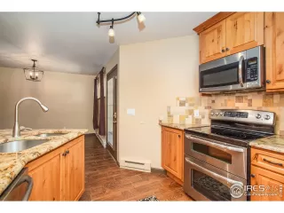 Photo #4: 916359 Listing