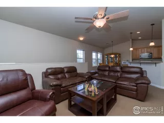 Photo #4: 916393 Listing