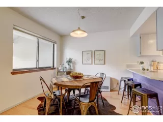 Photo #5: 916437 Listing 