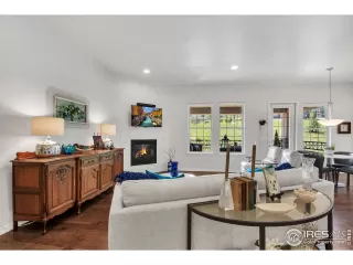 Photo #5: 916514 Listing 