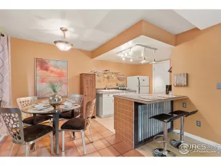 Photo #2: 916531 Listing