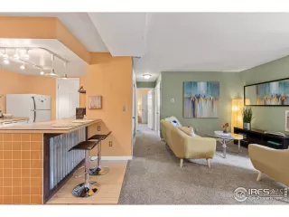 Photo #4: 916531 Listing