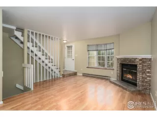 Photo #4: 916532 Listing 