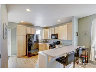 Photo #5: 916644 Listing