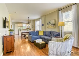 Photo #6: 916702 Listing