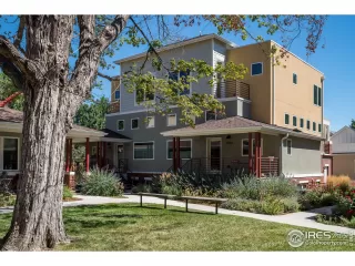Photo #1: 916742 Listing 