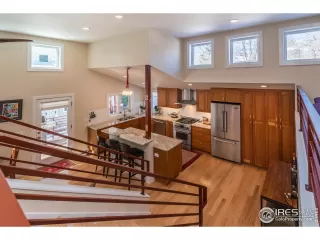Photo #5: 916742 Listing 
