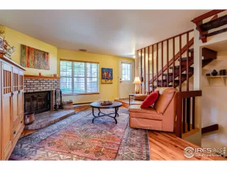 Photo #4: 916786 Listing