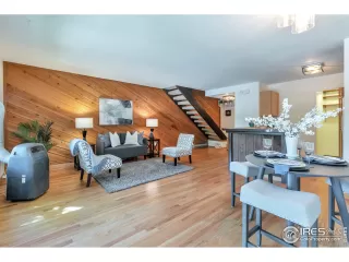 Photo #2: 916799 Listing 