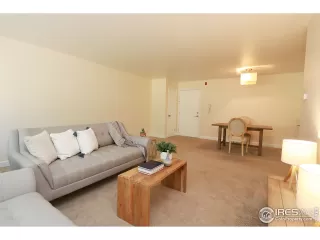 Photo #1: 916813 Listing