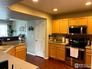 Photo #3: 916892 Listing