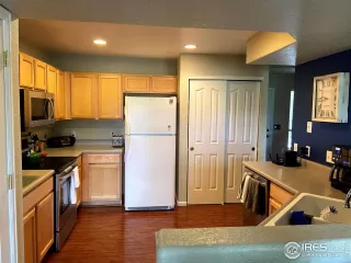 Photo #4: 916892 Listing