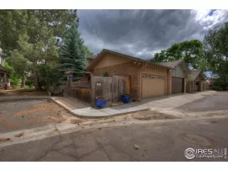 Photo #4: 916920 Listing