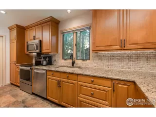 Photo #4: 916939 Listing