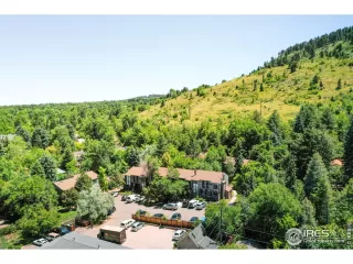 Photo #2: 917043 Listing