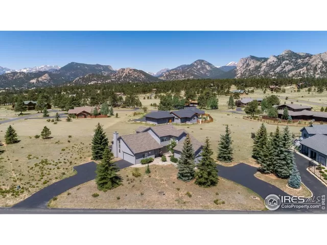 MLS: 917173 Condo For Sale