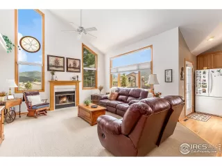 Photo #2: 917173 Listing