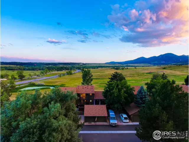 MLS: 917200 Condo For Sale