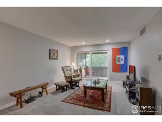 Photo #4: 917267 Listing