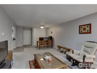 Photo #6: 917267 Listing