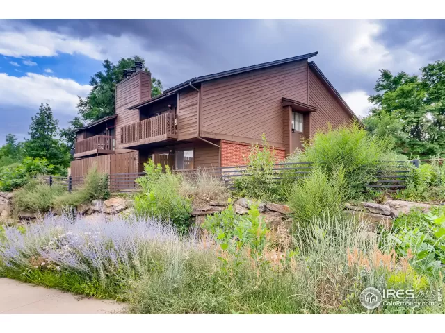 MLS: 917351 Condo For Sale