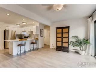 Photo #4: 917351 Listing