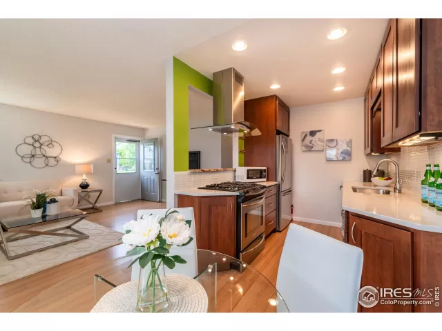 MLS: 917497 Condo For Sale