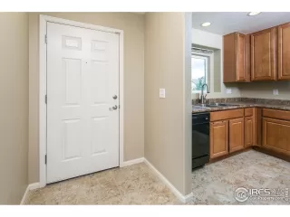 Photo #4: 917626 Listing