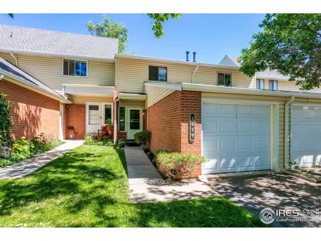 MLS: 917743 Condo For Sale