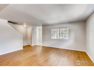 Photo #5: 917782 Listing