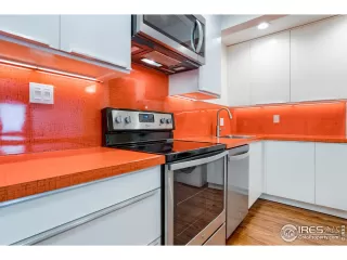 Photo #2: 917853 Listing