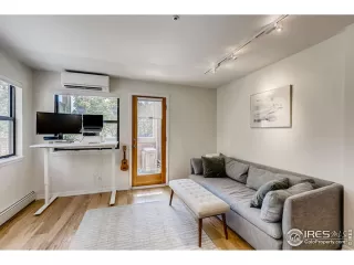 Photo #5: 917947 Listing