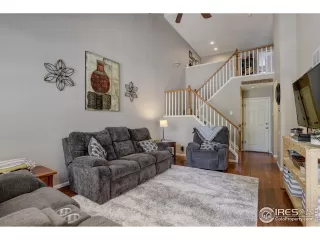 Photo #5: 918016 Listing