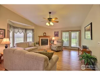 Photo #5: 918082 Listing 