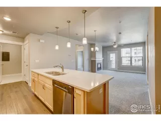 Photo #5: 918129 Listing 