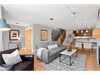 Photo #4: 918201 Listing