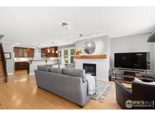 Photo #5: 918201 Listing