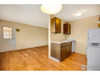 Photo #4: 918211 Listing