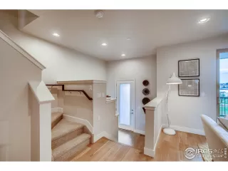 Photo #5: 918241 Listing